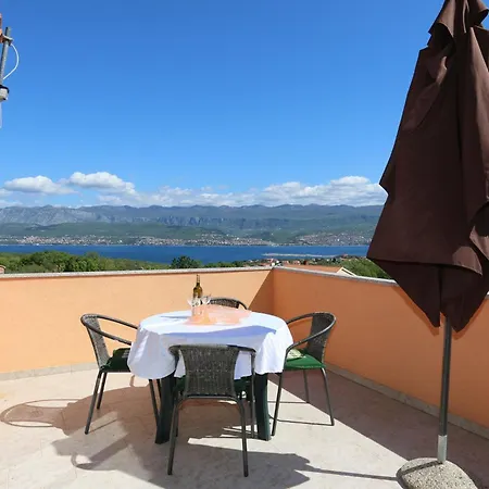 In - Insel Krk 14534 * سيلو